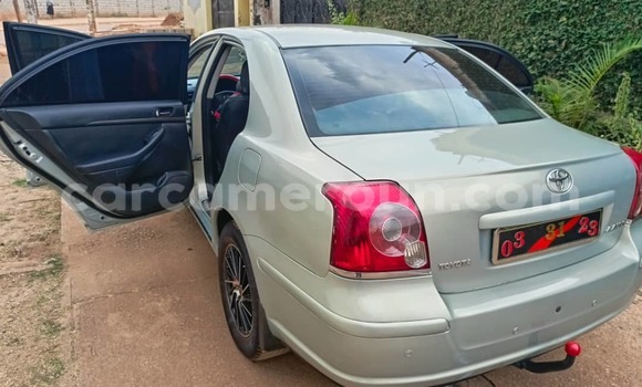 Acheter Occasion Voiture Toyota Avensis Gris à Yaoundé, Central Cameroon Acheter Occasion Voiture Toyota Avensis Gris à Yaoundé, Central Cameroon