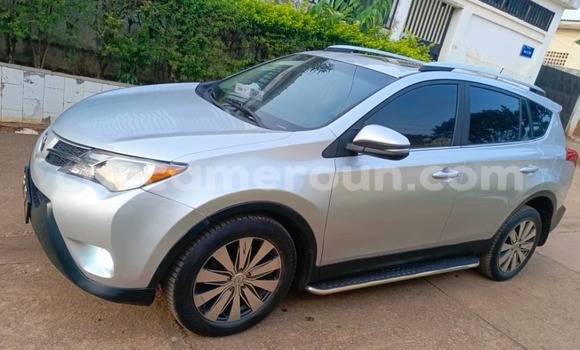 Acheter Occasion Voiture Toyota RAV4 Gris à Yaoundé, Central Cameroon Acheter Occasion Voiture Toyota RAV4 Gris à Yaoundé, Central Cameroon
