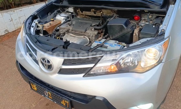 Acheter Occasion Voiture Toyota RAV4 Gris à Yaoundé, Central Cameroon Acheter Occasion Voiture Toyota RAV4 Gris à Yaoundé, Central Cameroon