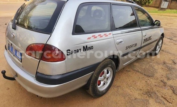 Acheter Occasion Voiture Toyota Avensis Gris à Yaoundé, Central Cameroon Acheter Occasion Voiture Toyota Avensis Gris à Yaoundé, Central Cameroon