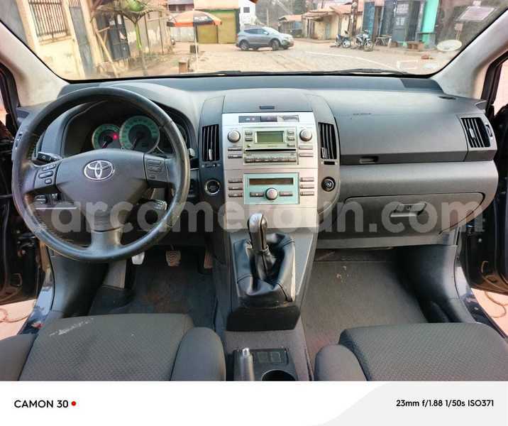 Big with watermark toyota avensis verso central cameroon yaounde 22198
