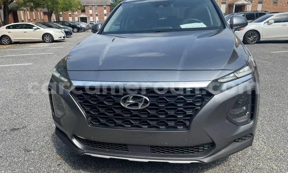 Acheter Occasion Voiture Hyundai Santa Fe Gris à Yaoundé, Central Cameroon Acheter Occasion Voiture Hyundai Santa Fe Gris à Yaoundé, Central Cameroon