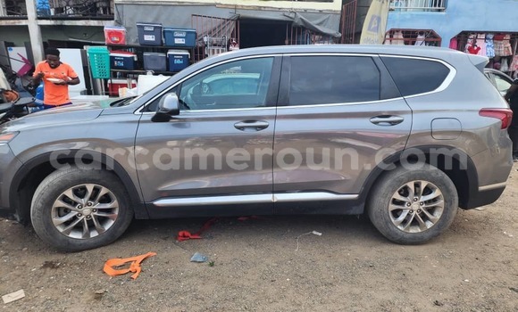 Acheter Occasion Voiture Hyundai Santa Fe Gris à Yaoundé, Central Cameroon Acheter Occasion Voiture Hyundai Santa Fe Gris à Yaoundé, Central Cameroon