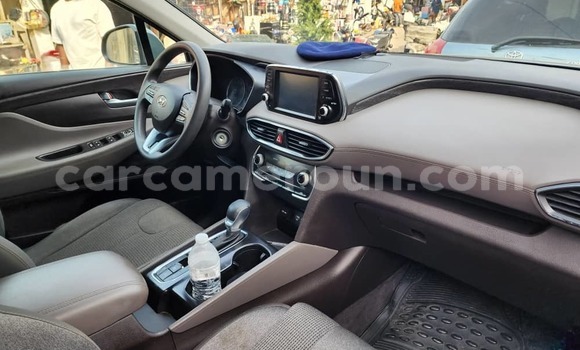 Acheter Occasion Voiture Hyundai Santa Fe Gris à Yaoundé, Central Cameroon Acheter Occasion Voiture Hyundai Santa Fe Gris à Yaoundé, Central Cameroon