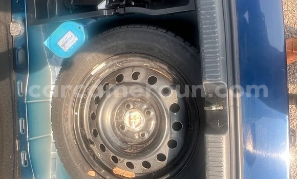 Acheter Occasion Voiture Toyota Corolla Bleu à Yaoundé, Central Cameroon Acheter Occasion Voiture Toyota Corolla Bleu à Yaoundé, Central Cameroon