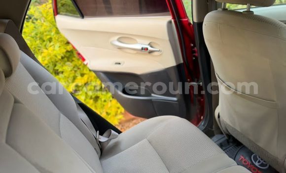 Sayi Na hannu Toyota Auris Red Mota in Yaounde a Babban Kamaru Sayi Na hannu Toyota Auris Red Mota in Yaounde a Babban Kamaru