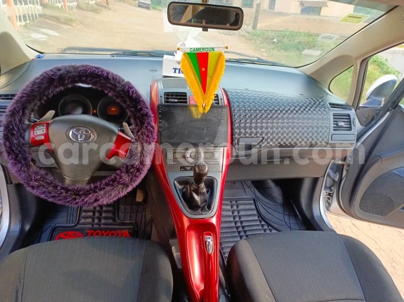 Big with watermark toyota auris central cameroon yaounde 22211