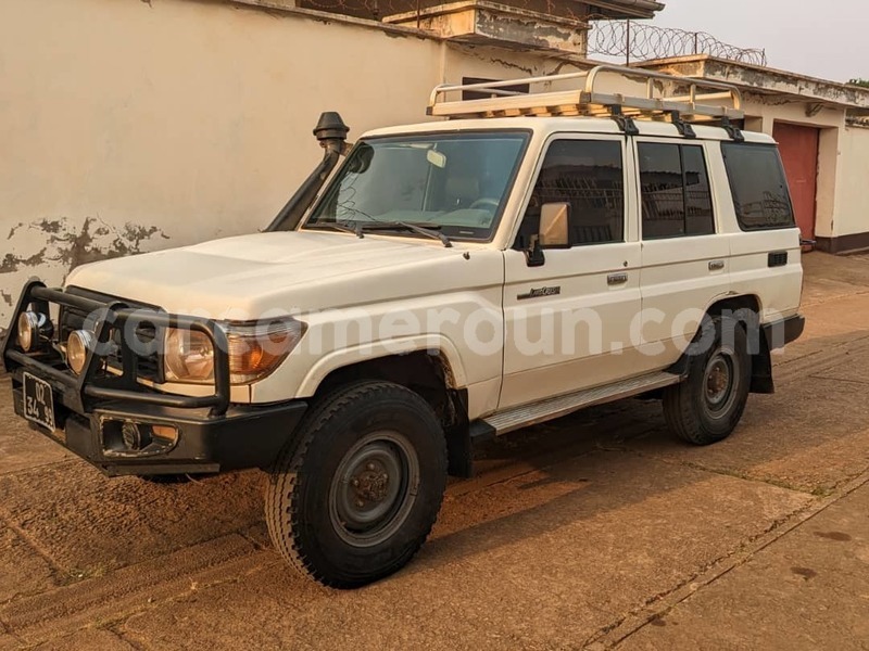 Big with watermark toyota land cruiser central cameroon yaounde 22212
