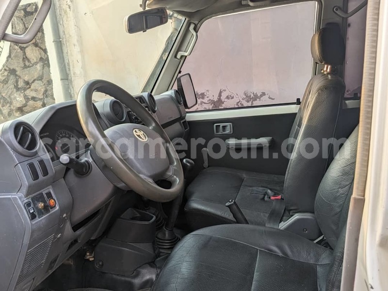 Big with watermark toyota land cruiser central cameroon yaounde 22212