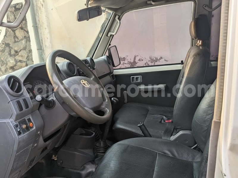 Big with watermark toyota land cruiser central cameroon yaounde 22212