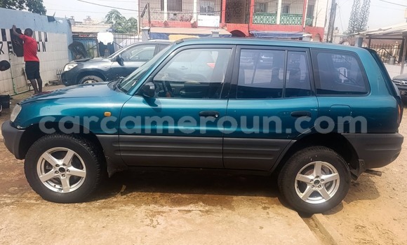 Acheter Occasion Voiture Toyota RAV4 Vert à Douala, Littoral Cameroon Acheter Occasion Voiture Toyota RAV4 Vert à Douala, Littoral Cameroon