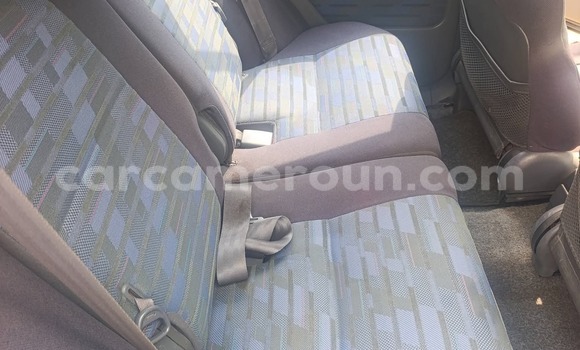 Acheter Occasion Voiture Toyota RAV4 Vert à Douala, Littoral Cameroon Acheter Occasion Voiture Toyota RAV4 Vert à Douala, Littoral Cameroon