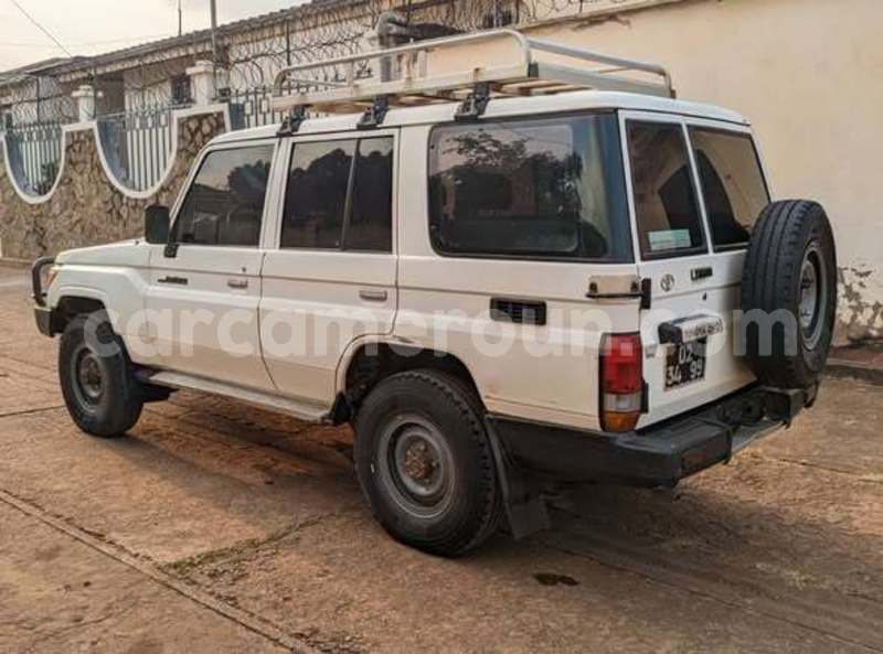 Big with watermark toyota land cruiser littoral cameroon douala 22218