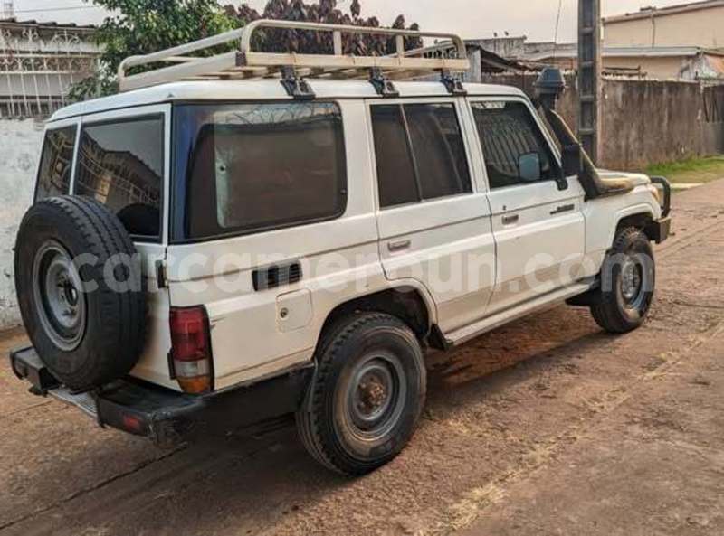 Big with watermark toyota land cruiser littoral cameroon douala 22218