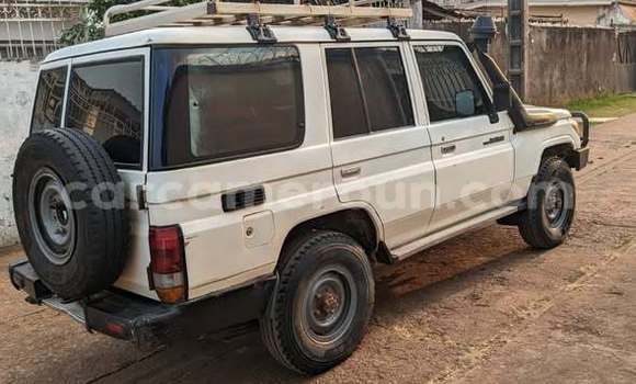 Sayi Na hannu Toyota Land Cruiser Sauran Mota in Douala a Ƙasar Kamaru Sayi Na hannu Toyota Land Cruiser Sauran Mota in Douala a Ƙasar Kamaru