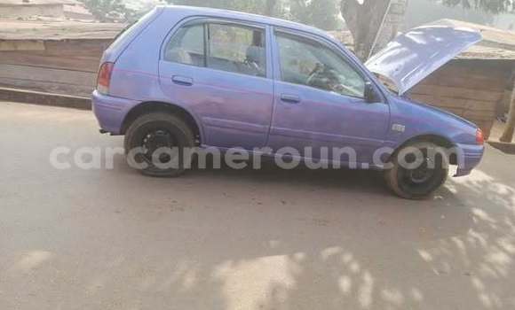 Sayi Na hannu Toyota Starlet Sauran Mota in Douala a Ƙasar Kamaru Sayi Na hannu Toyota Starlet Sauran Mota in Douala a Ƙasar Kamaru