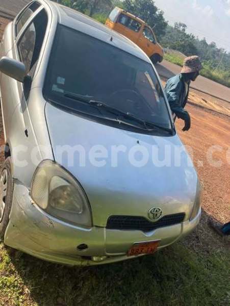 Big with watermark toyota yaris littoral cameroon douala 22223