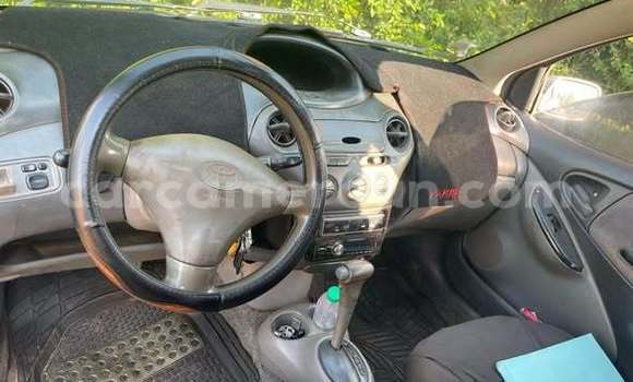 Sayi Na hannu Toyota Yaris Sauran Mota in Douala a Ƙasar Kamaru Sayi Na hannu Toyota Yaris Sauran Mota in Douala a Ƙasar Kamaru