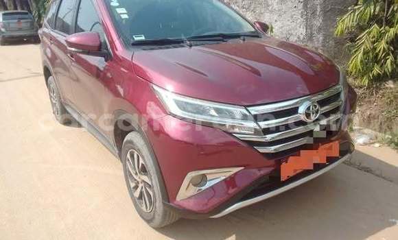 Sayi Na hannu Toyota Rush Sauran Mota in Douala a Ƙasar Kamaru Sayi Na hannu Toyota Rush Sauran Mota in Douala a Ƙasar Kamaru