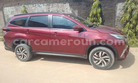 Sayi Na hannu Toyota Rush Sauran Mota in Douala a Ƙasar Kamaru Sayi Na hannu Toyota Rush Sauran Mota in Douala a Ƙasar Kamaru