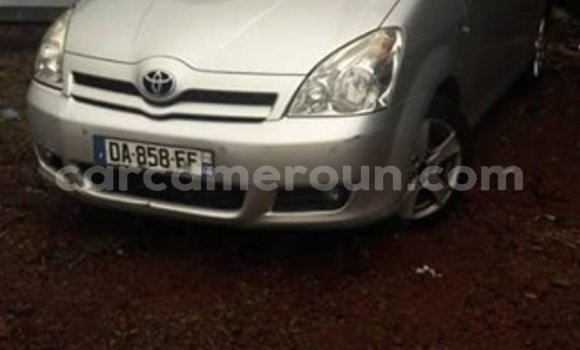 Buy Used Toyota Corolla Silver Car in Yaounde in Central Cameroon Buy Used Toyota Corolla Silver Car in Yaounde in Central Cameroon