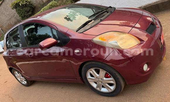 Acheter Occasion Voiture Toyota Vitz Rouge à Yaoundé, Central Cameroon