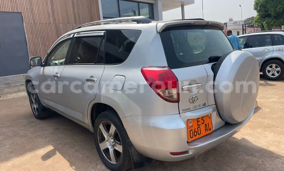 Acheter Occasion Voiture Toyota RAV4 Gris à Yaoundé, Central Cameroon
