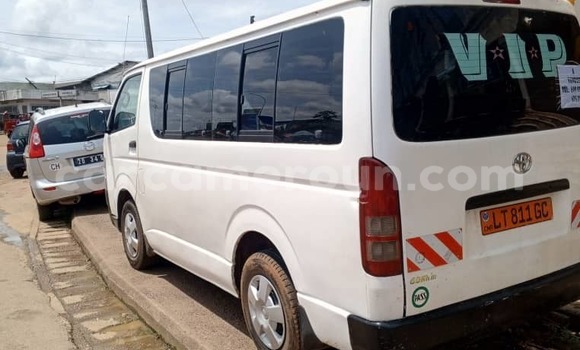 Buy Used Toyota Hiace White Car in Douala in Littoral Cameroon Buy Used Toyota Hiace White Car in Douala in Littoral Cameroon