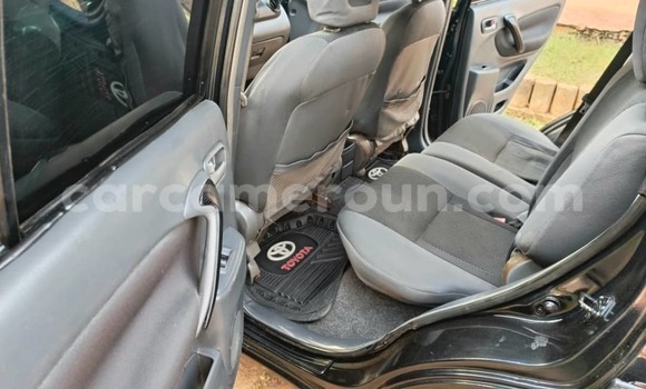 Acheter Occasion Voiture Toyota RAV4 Noir à Yaoundé, Central Cameroon Acheter Occasion Voiture Toyota RAV4 Noir à Yaoundé, Central Cameroon