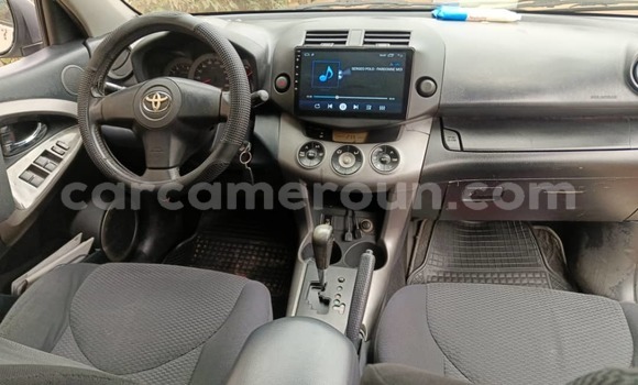 Acheter Occasion Voiture Toyota RAV4 Blanc à Yaoundé, Central Cameroon Acheter Occasion Voiture Toyota RAV4 Blanc à Yaoundé, Central Cameroon