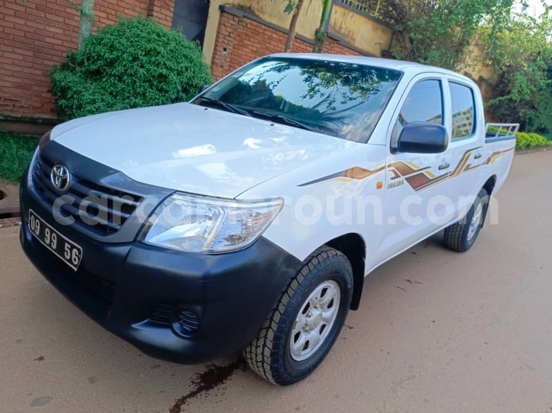 Big with watermark toyota hilux central cameroon yaounde 22262