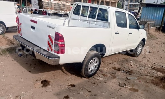 Buy Used Toyota Hiluxe VIGO White Car in Douala in Littoral Cameroon Buy Used Toyota Hiluxe VIGO White Car in Douala in Littoral Cameroon