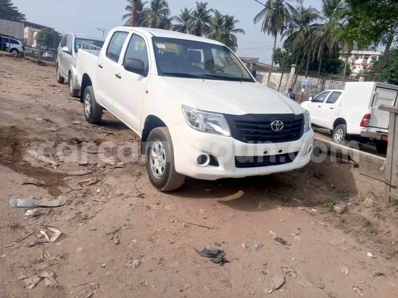 Big with watermark toyota hiluxe vigo littoral cameroon douala 22264