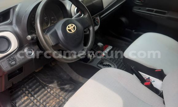 Acheter Occasion Voiture Toyota Vitz Rouge à Yaoundé, Central Cameroon Acheter Occasion Voiture Toyota Vitz Rouge à Yaoundé, Central Cameroon
