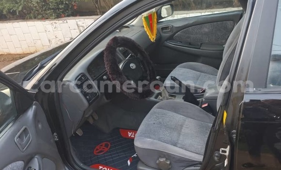 Sayi Na hannu Toyota Avensis Black Mota in Yaounde a Babban Kamaru Sayi Na hannu Toyota Avensis Black Mota in Yaounde a Babban Kamaru