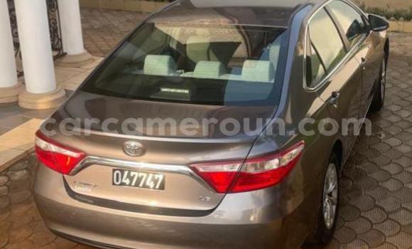 Acheter Occasion Voiture Toyota Camry Gris à Yaoundé, Central Cameroon Acheter Occasion Voiture Toyota Camry Gris à Yaoundé, Central Cameroon