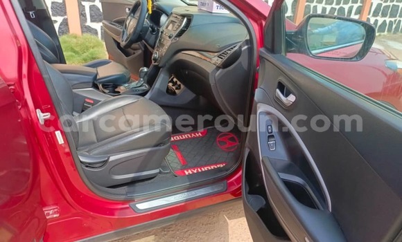 Acheter Occasion Voiture Hyundai Santa Fe Rouge à Yaoundé, Central Cameroon Acheter Occasion Voiture Hyundai Santa Fe Rouge à Yaoundé, Central Cameroon