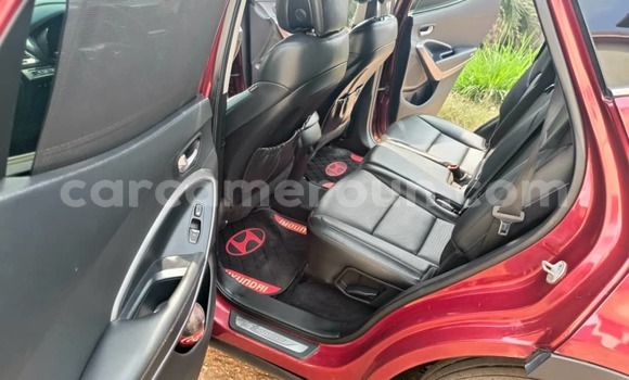Acheter Occasion Voiture Hyundai Santa Fe Rouge à Yaoundé, Central Cameroon Acheter Occasion Voiture Hyundai Santa Fe Rouge à Yaoundé, Central Cameroon
