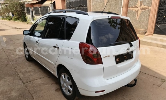 Acheter Occasion Voiture Toyota Corolla Blanc à Yaoundé, Central Cameroon Acheter Occasion Voiture Toyota Corolla Blanc à Yaoundé, Central Cameroon