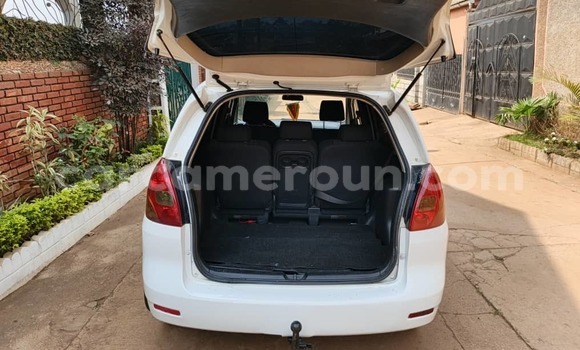 Acheter Occasion Voiture Toyota Corolla Blanc à Yaoundé, Central Cameroon Acheter Occasion Voiture Toyota Corolla Blanc à Yaoundé, Central Cameroon