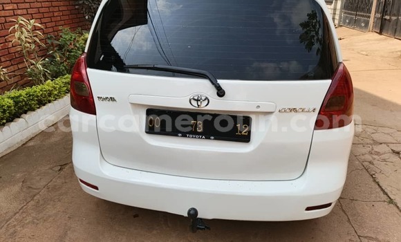 Acheter Occasion Voiture Toyota Corolla Blanc à Yaoundé, Central Cameroon Acheter Occasion Voiture Toyota Corolla Blanc à Yaoundé, Central Cameroon