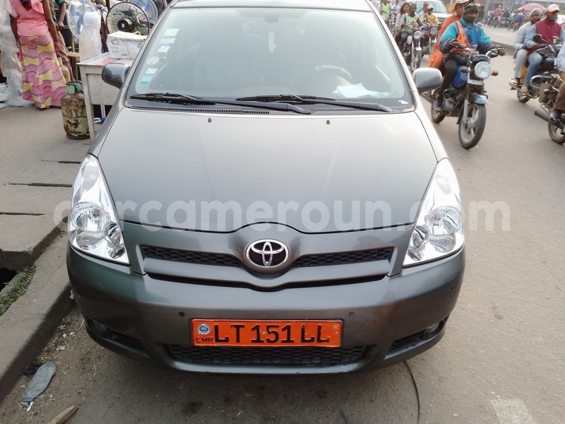 Big with watermark toyota corolla verso littoral cameroon douala 22286