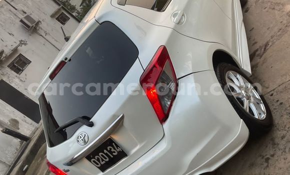 Buy Used Toyota Yaris White Car in Douala in Littoral Cameroon Buy Used Toyota Yaris White Car in Douala in Littoral Cameroon