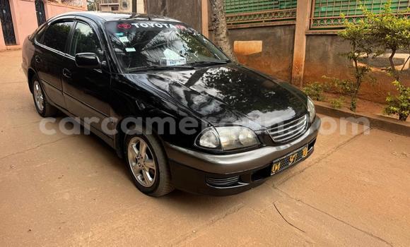 Sayi Na hannu Toyota Avensis Black Mota in Yaounde a Babban Kamaru Sayi Na hannu Toyota Avensis Black Mota in Yaounde a Babban Kamaru