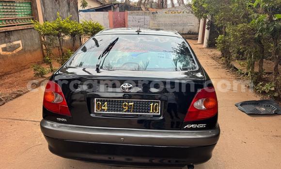 Sayi Na hannu Toyota Avensis Black Mota in Yaounde a Babban Kamaru Sayi Na hannu Toyota Avensis Black Mota in Yaounde a Babban Kamaru