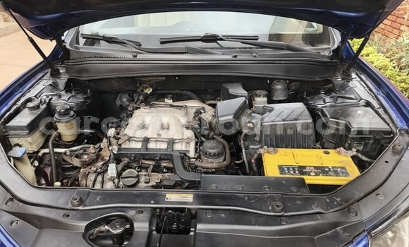 Sayi Na hannu Hyundai Santa Fe Blue Mota in Yaounde a Babban Kamaru Sayi Na hannu Hyundai Santa Fe Blue Mota in Yaounde a Babban Kamaru