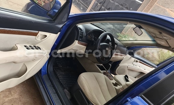 Sayi Na hannu Hyundai Santa Fe Blue Mota in Yaounde a Babban Kamaru Sayi Na hannu Hyundai Santa Fe Blue Mota in Yaounde a Babban Kamaru