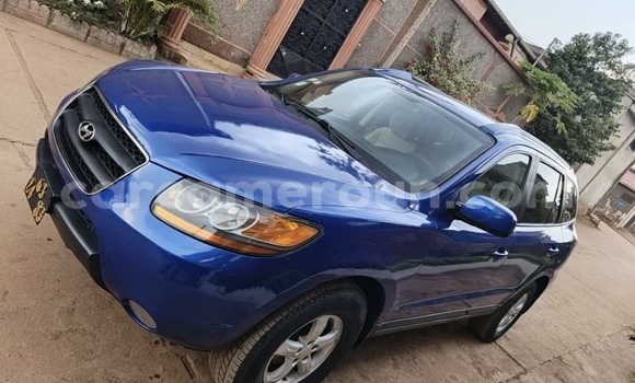 Sayi Na hannu Hyundai Santa Fe Blue Mota in Yaounde a Babban Kamaru Sayi Na hannu Hyundai Santa Fe Blue Mota in Yaounde a Babban Kamaru