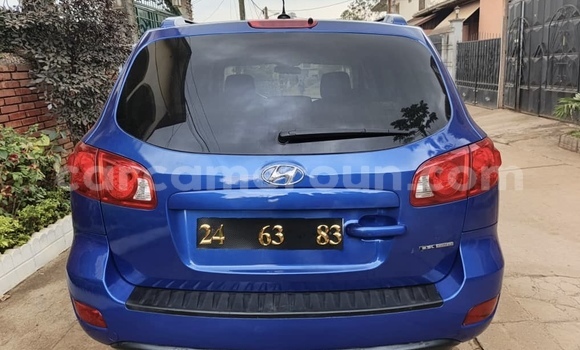 Sayi Na hannu Hyundai Santa Fe Blue Mota in Yaounde a Babban Kamaru Sayi Na hannu Hyundai Santa Fe Blue Mota in Yaounde a Babban Kamaru