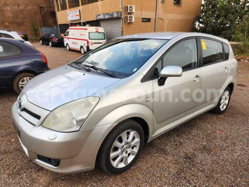 Big with watermark toyota corolla verso central cameroon yaounde 22305